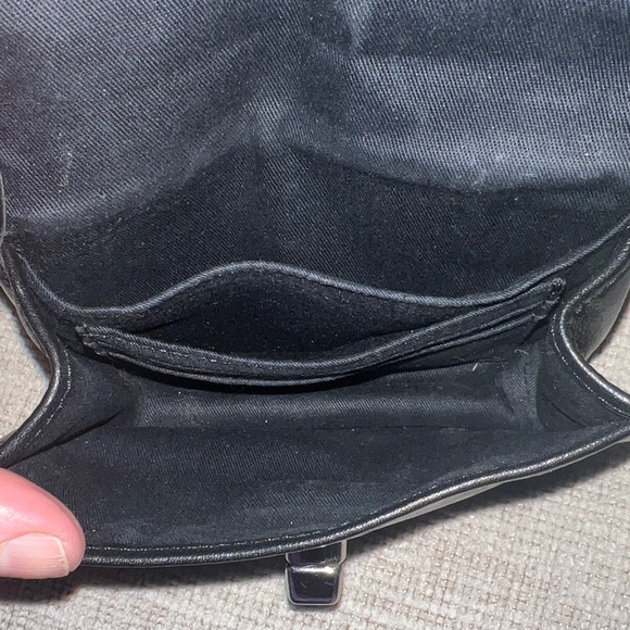 Coach Classic Turn lock Small Crossbody Handbag in Black Leather - Picture 9 of 14